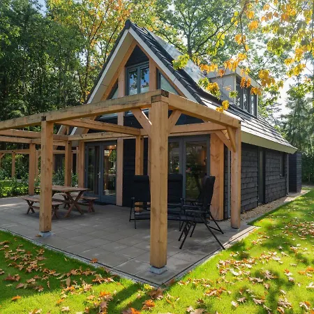 Detached 6-person Forest Villa, Walking Cycling In Лохем